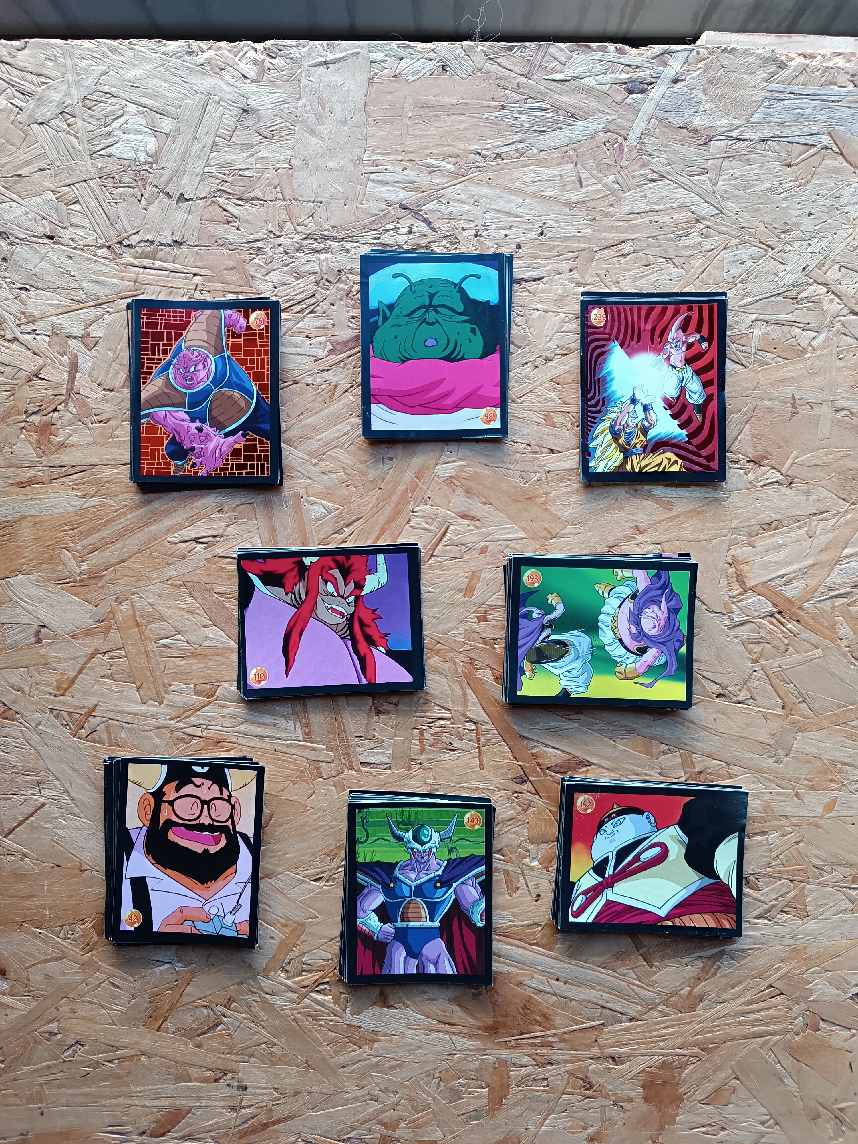 Lote 118 figuritas sin repetir Dragon Ball Z