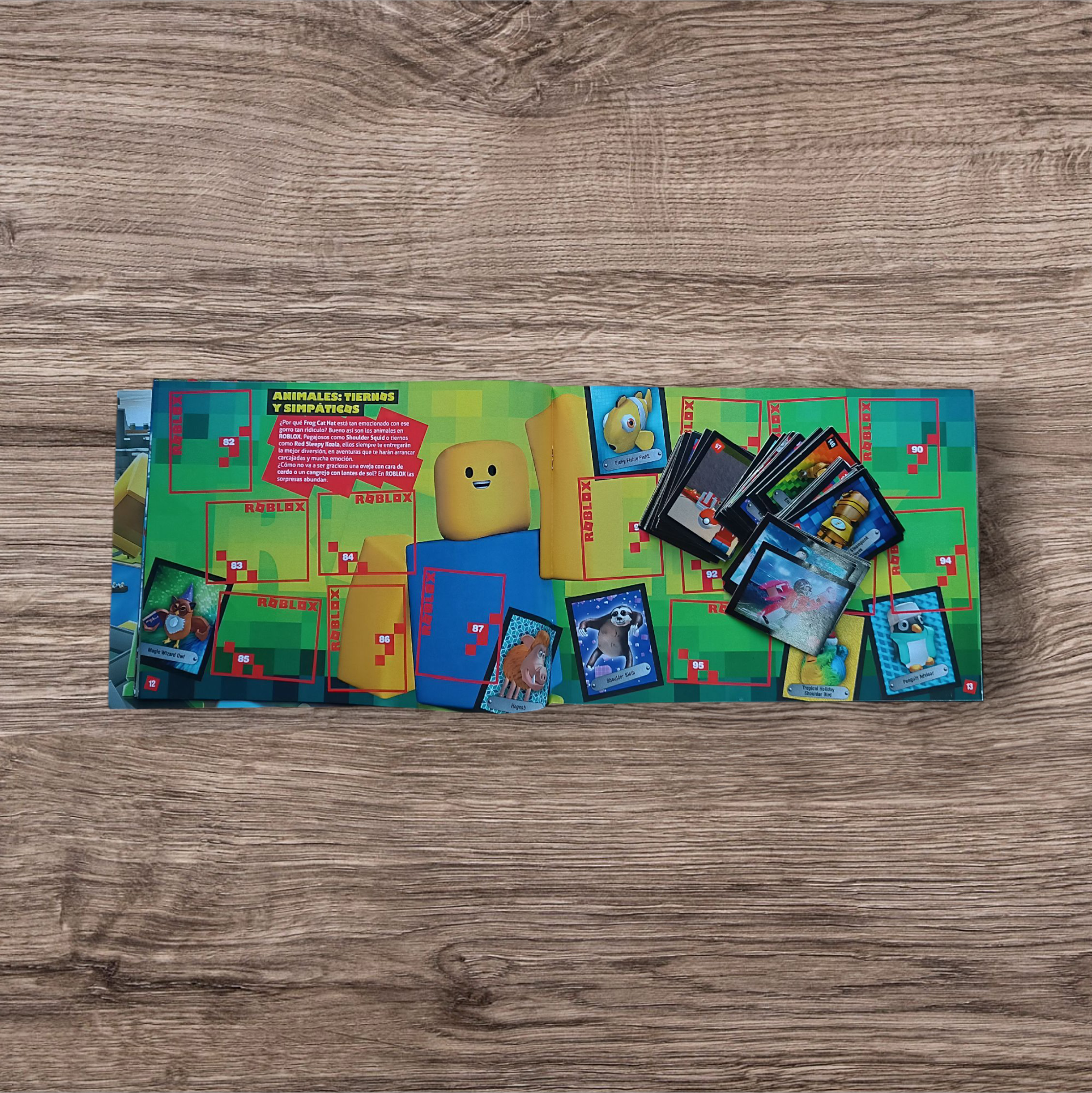 Álbum + 108 figuritas sin repetir Roblox