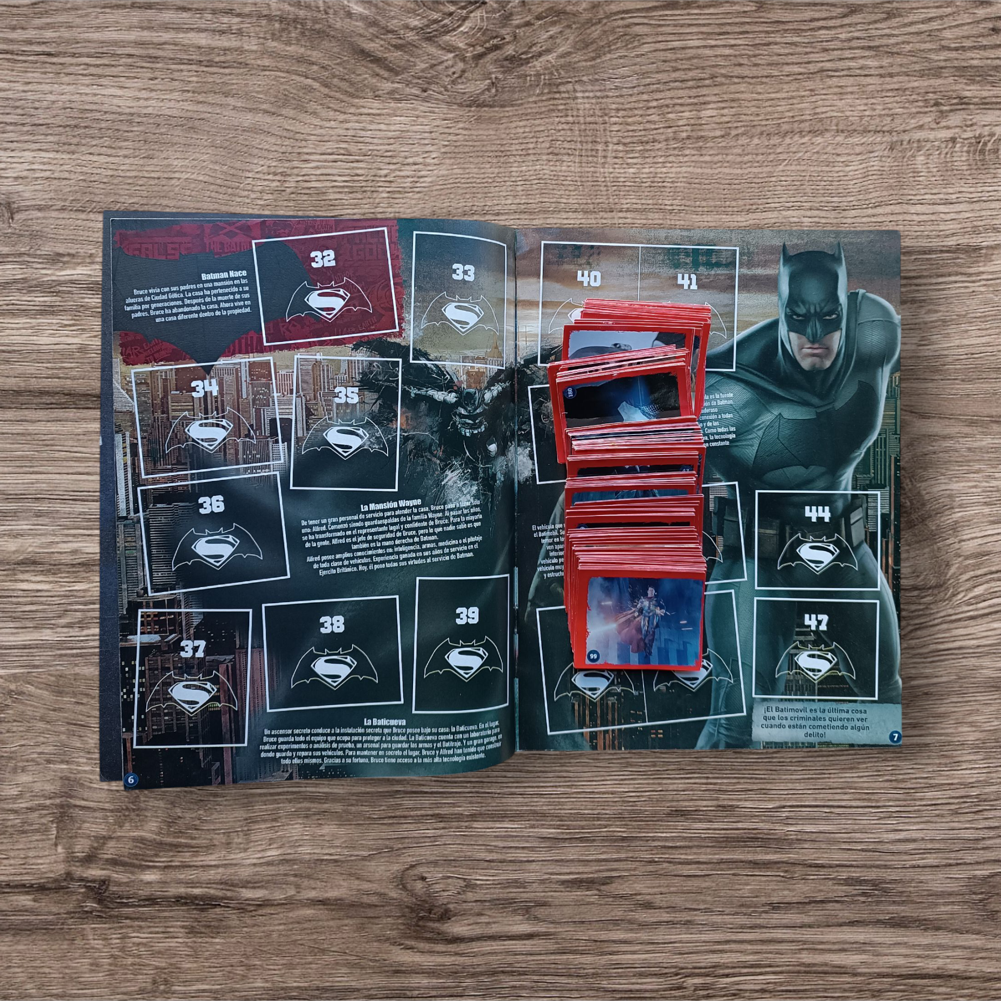 Álbum + 162 figuritas sin repetir Batman vs Superman