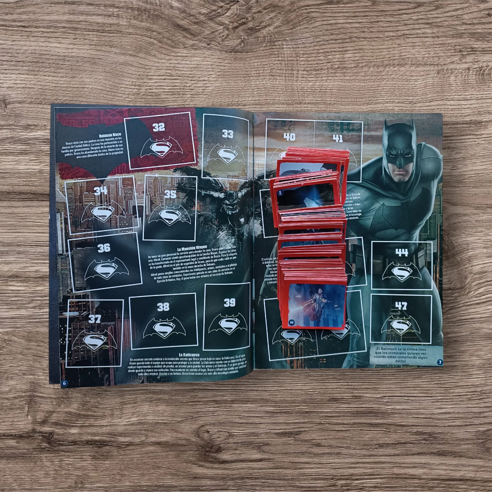 Álbum + 162 figuritas sin repetir Batman vs Superman