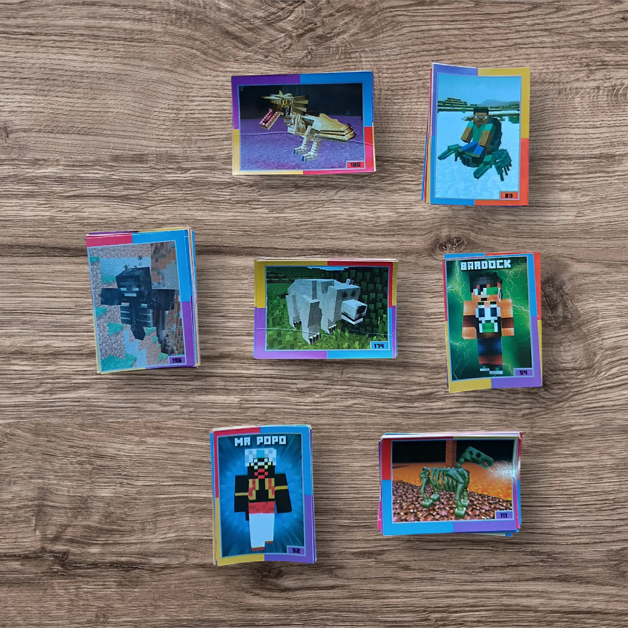Lote 95 figuritas sin repetir Minecraft