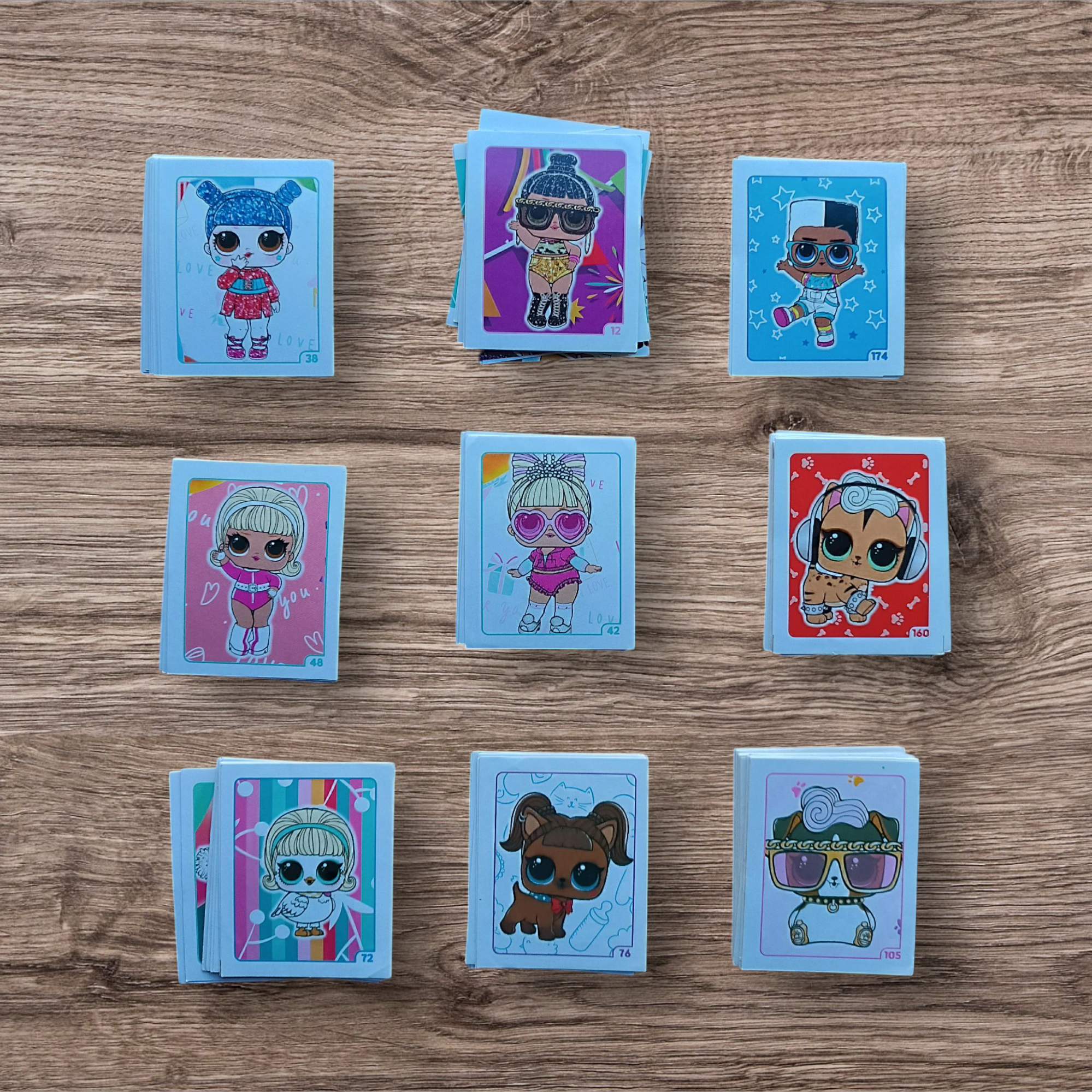 Lote 115 figuritas sin repetir Lol Surprise