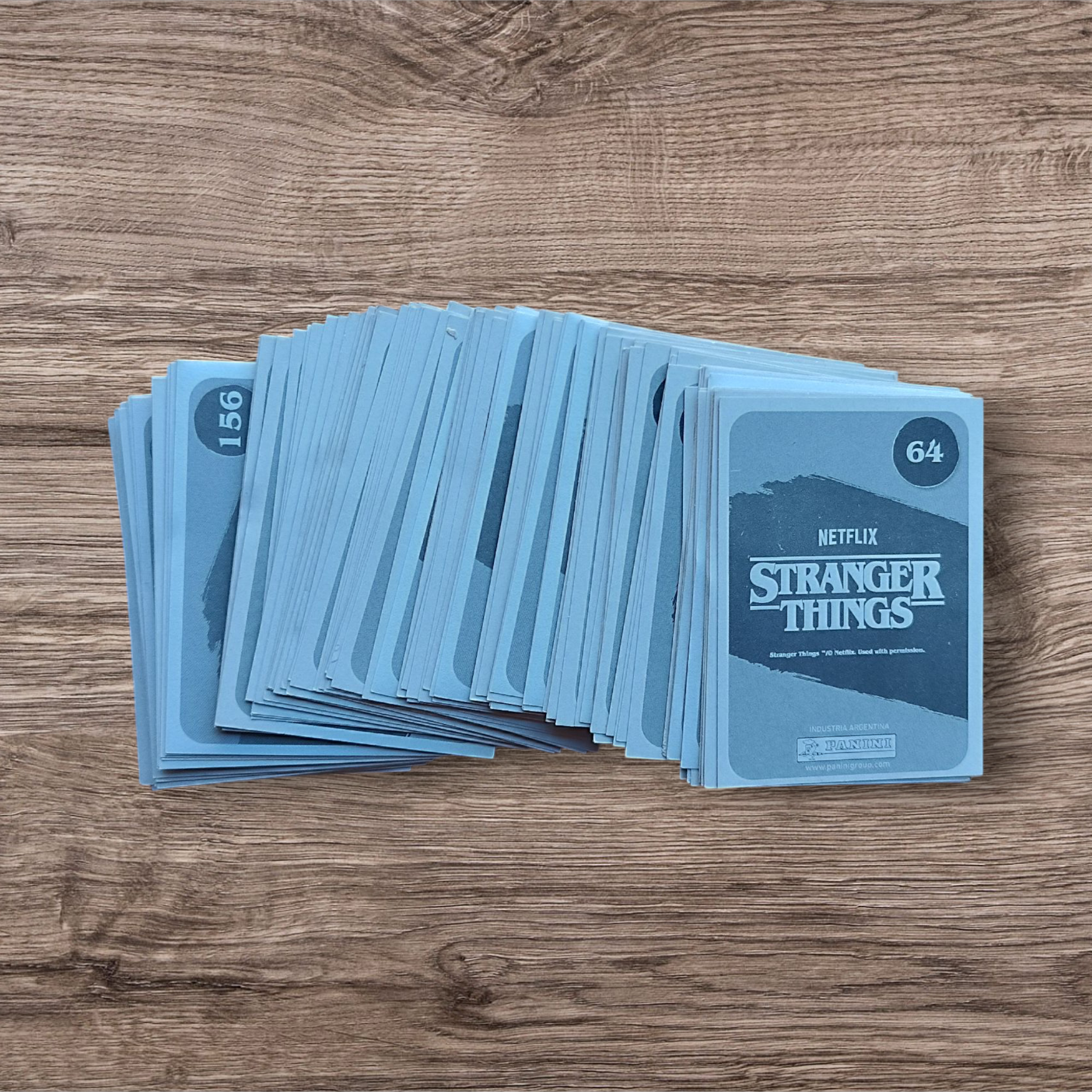 Lote 109 figuritas sin repetir Stranger Things