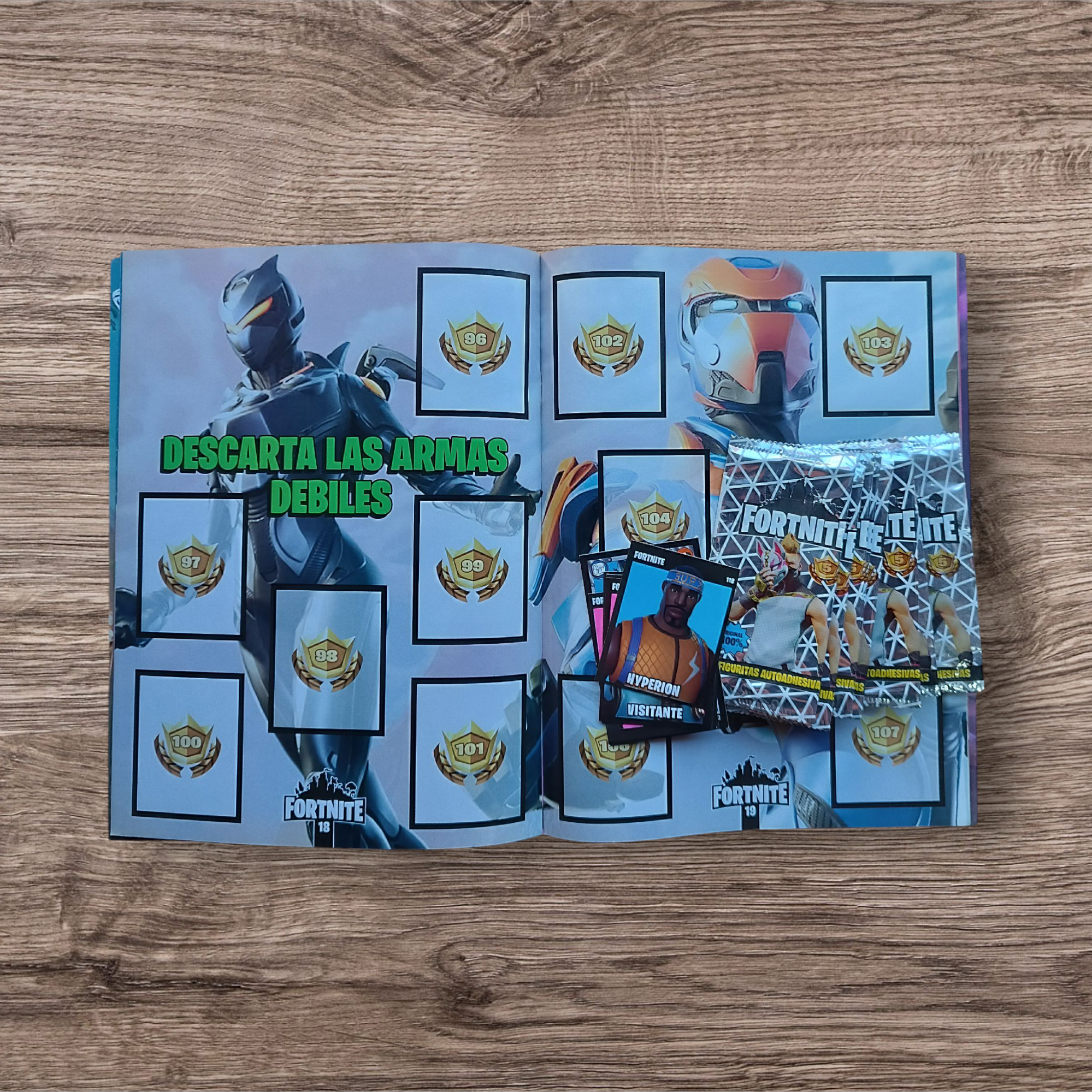 Álbum + 8 sobres + 4 figuritas Fortnite Especial Battle Royale