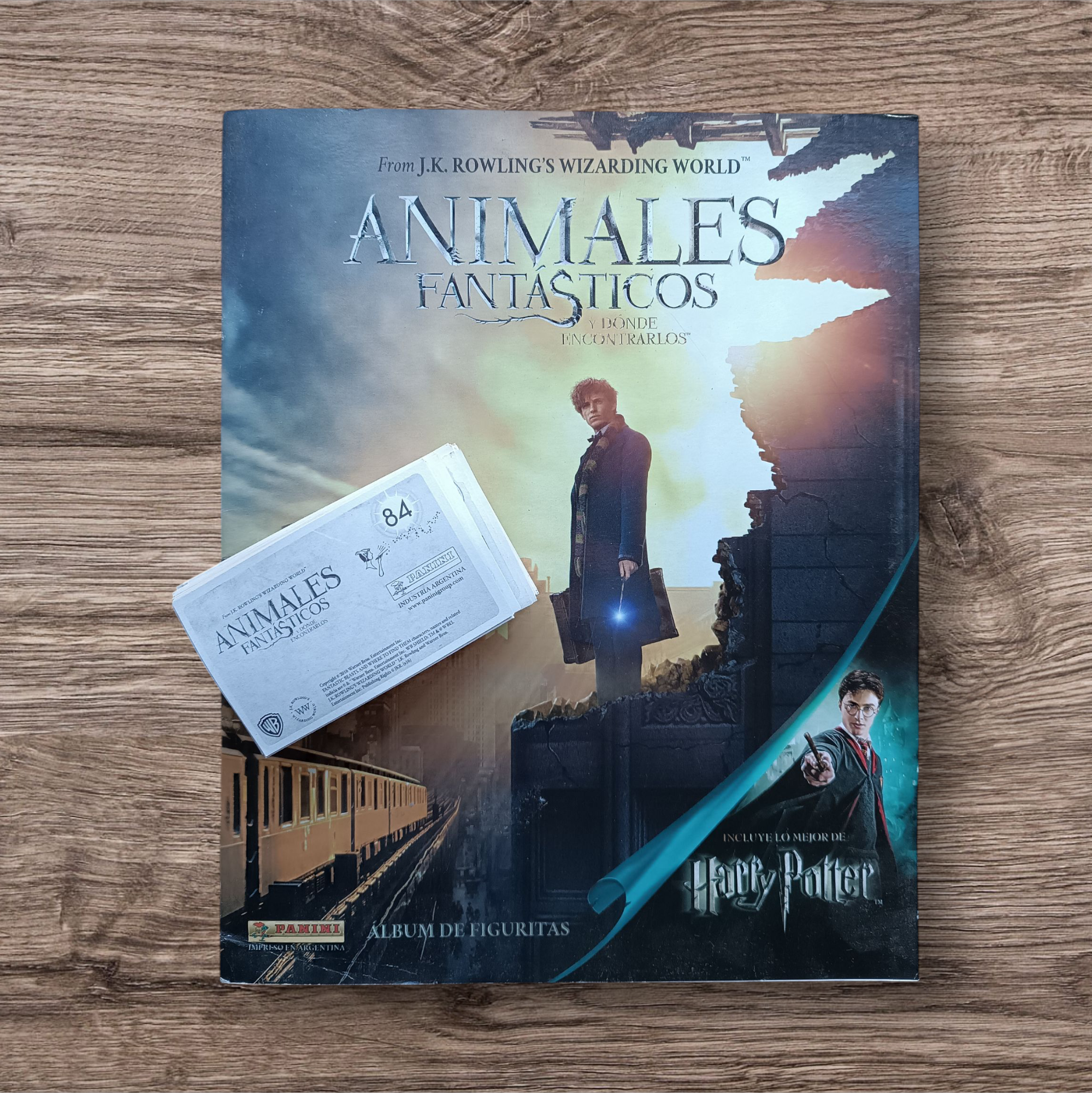 Álbum + 157 figuritas sin repetir Harry Potter y Animales Fantásticos