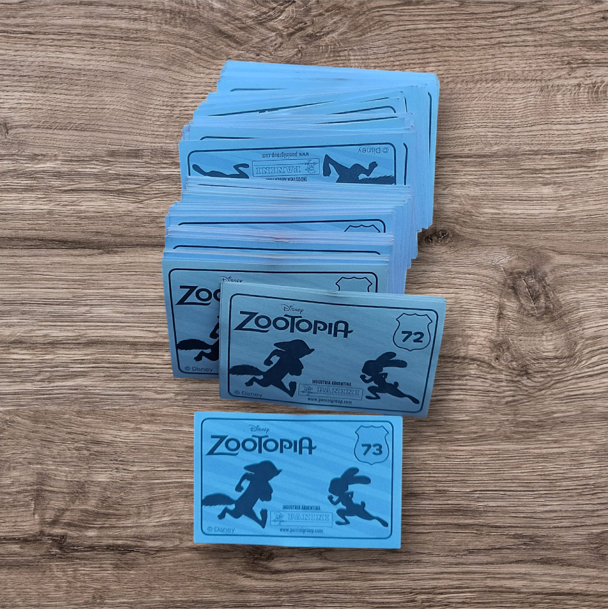 Lote 129 figuritas Zootopia