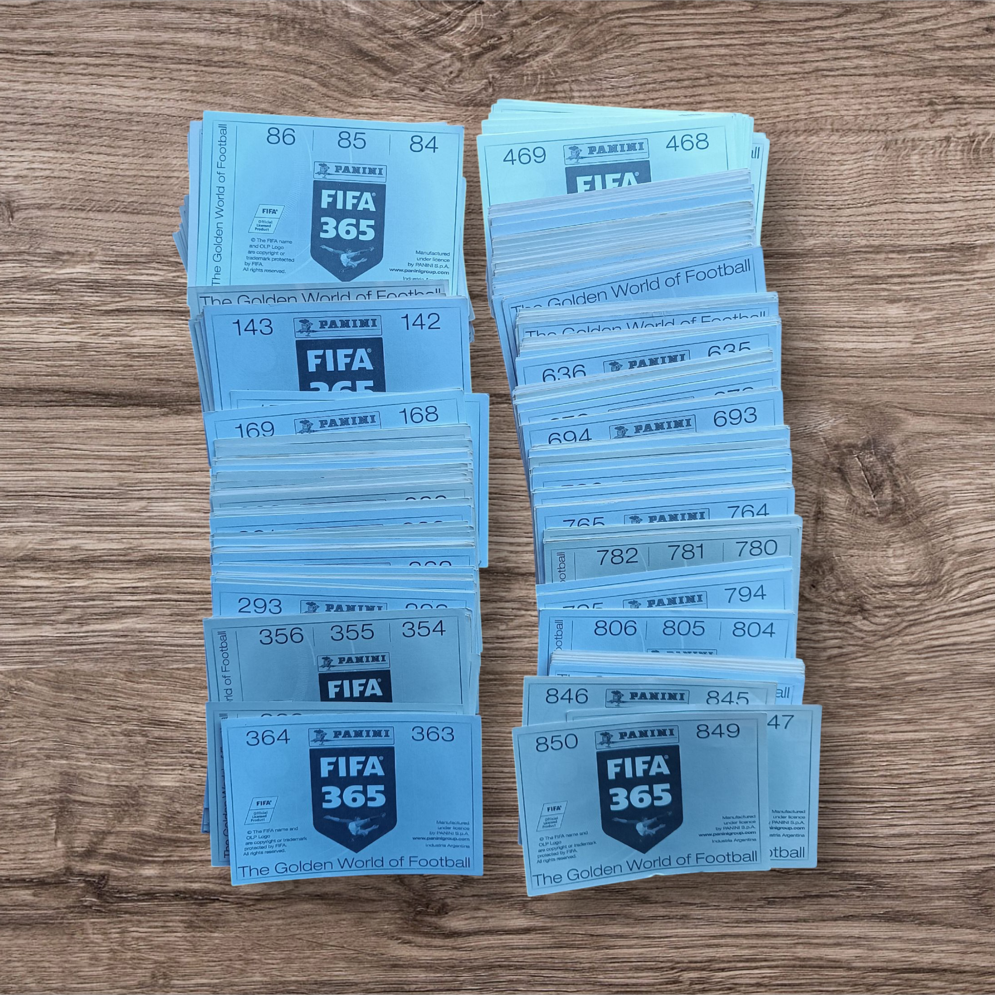 Lote 392 figuritas sin repetir FIFA 365 Año 2016