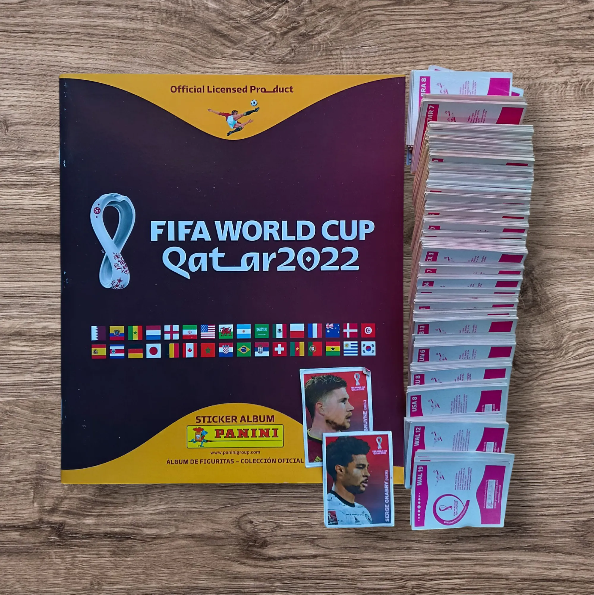 Álbum + 588 figuritas sin repetir Mundial Qatar 2022