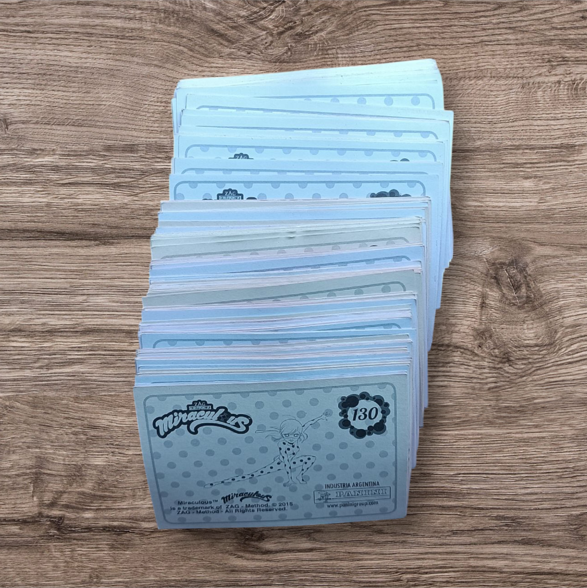 Lote 179 figuritas Miraculous