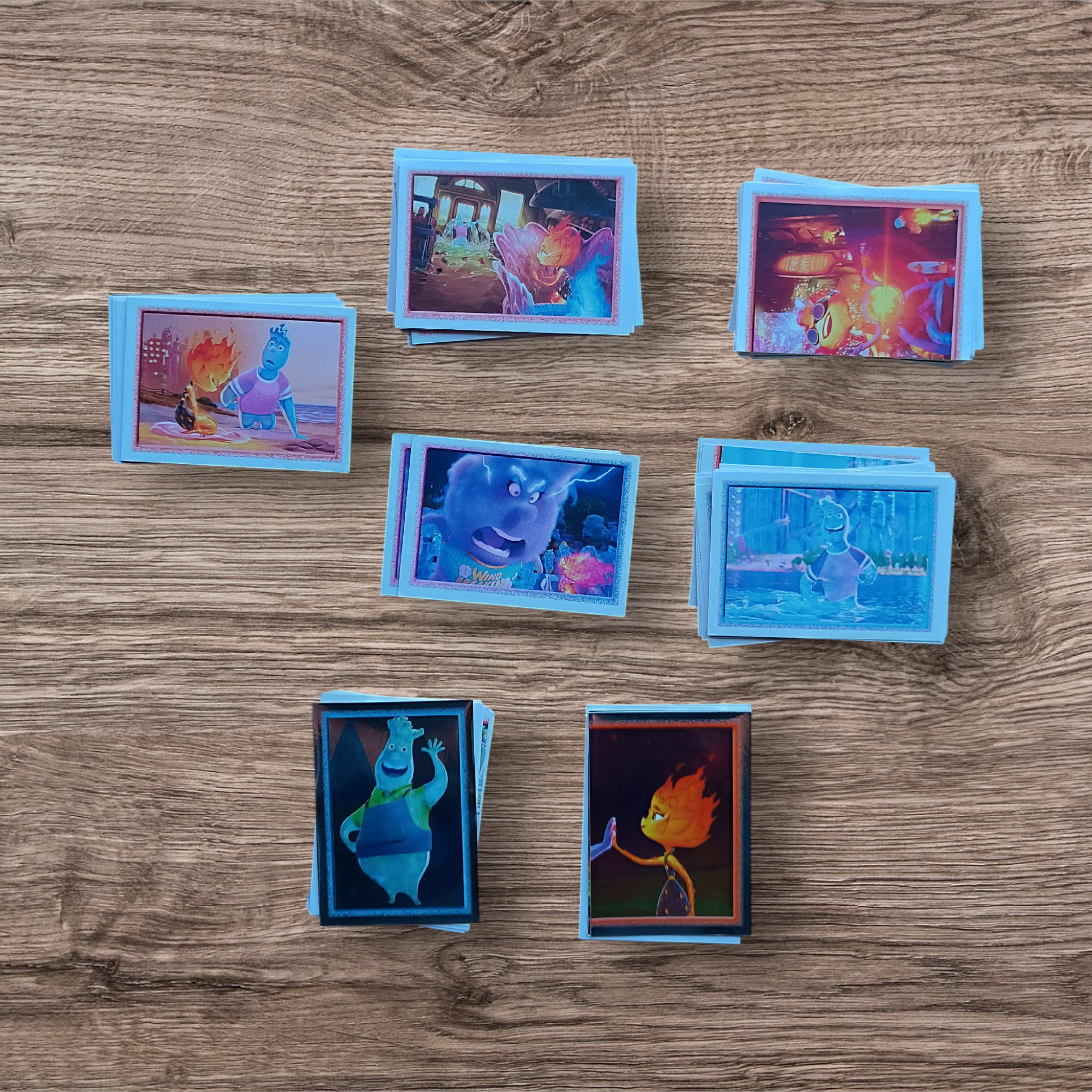 Lote 95 figuritas Elementos