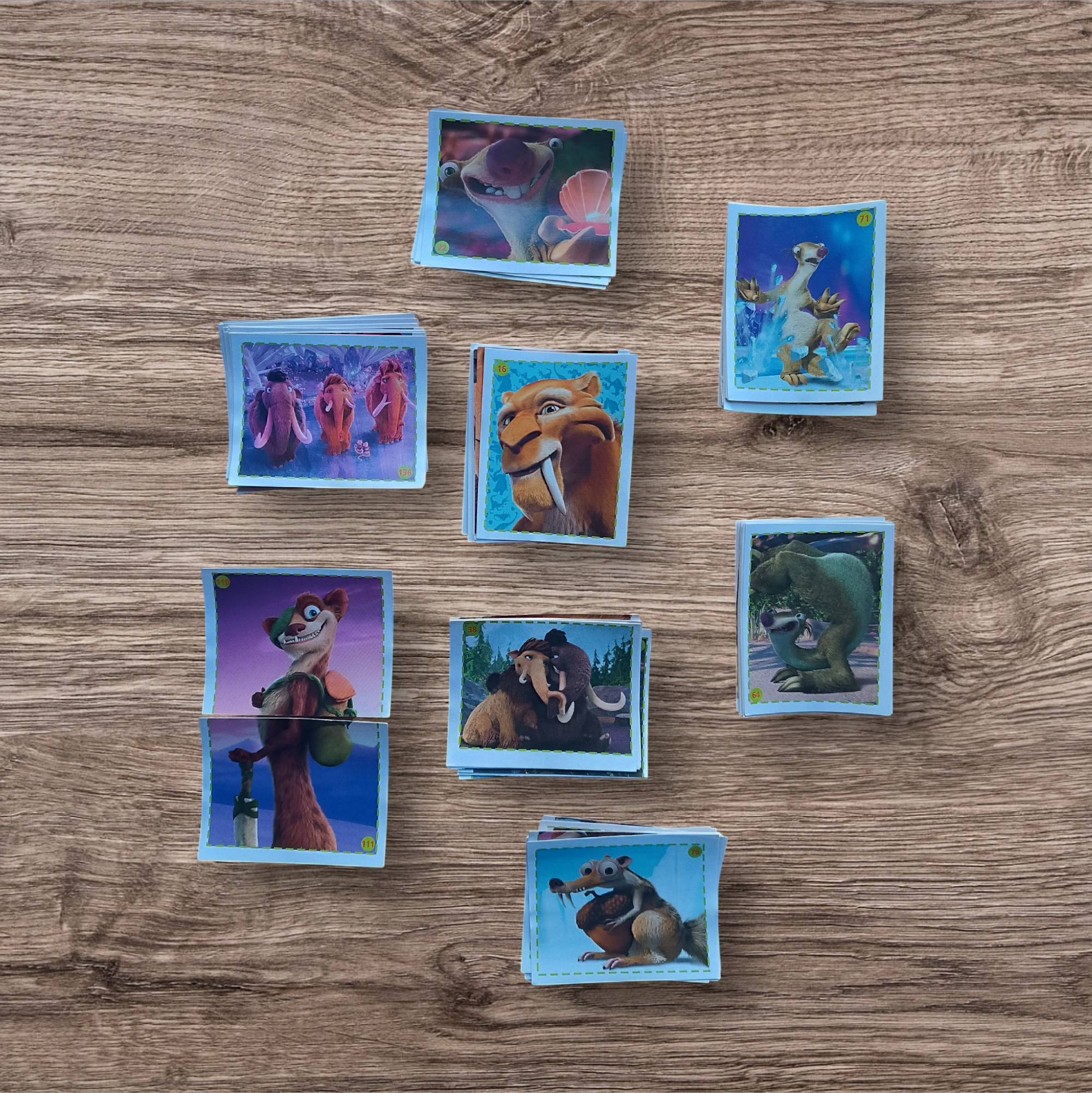 Lote 97 figuritas sin repetir Era del Hielo 4