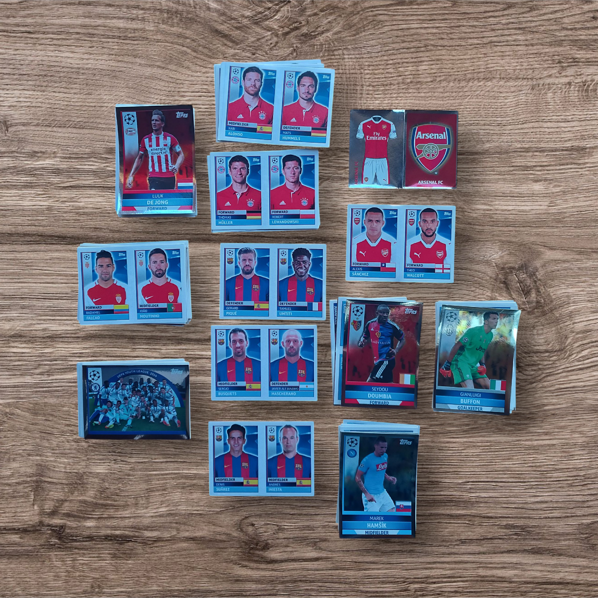 Lote 125 figuritas sin repetir Champions League