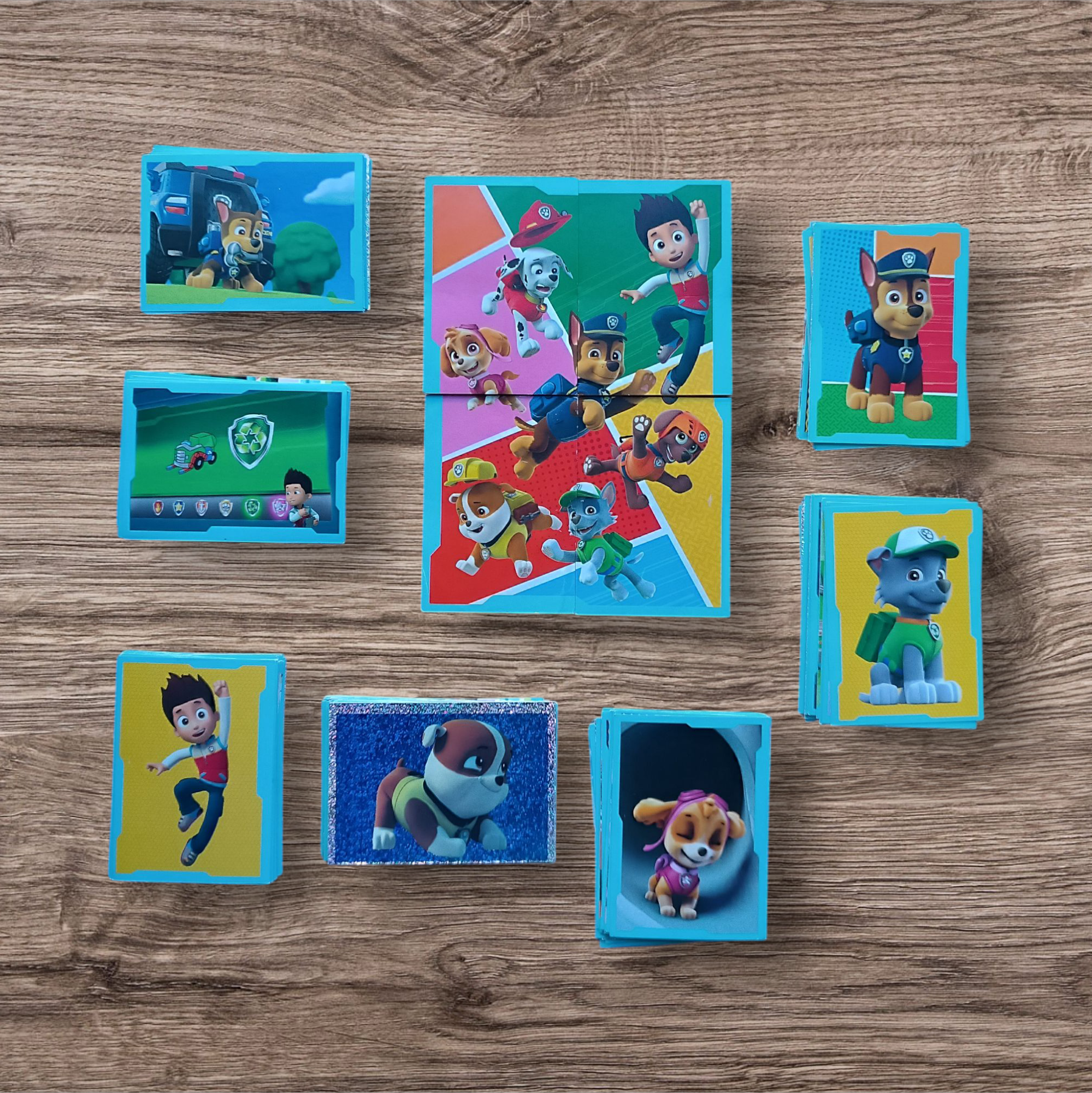 Lote 168 figuritas sin repetir Paw Patrol
