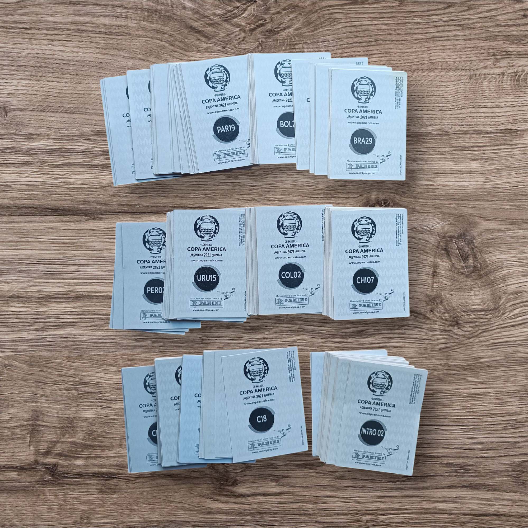 Lote 182 figuritas sin repetir Copa América 2021