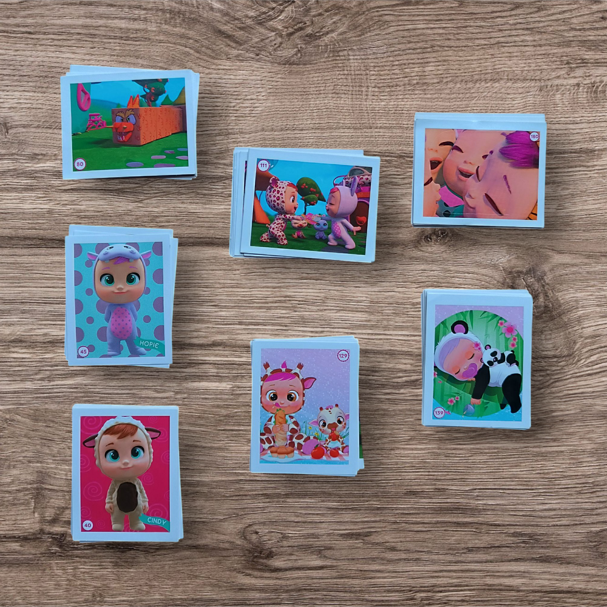 Lote 88 figuritas sin repetir Cry Babies