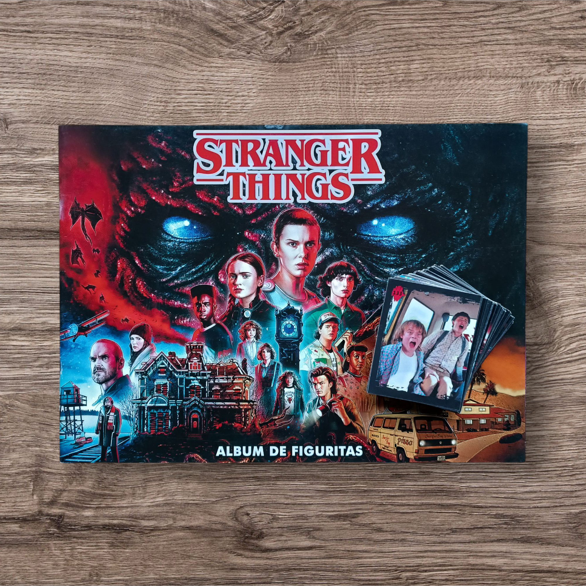 Álbum + 102 figuritas sin repetir Stranger Things