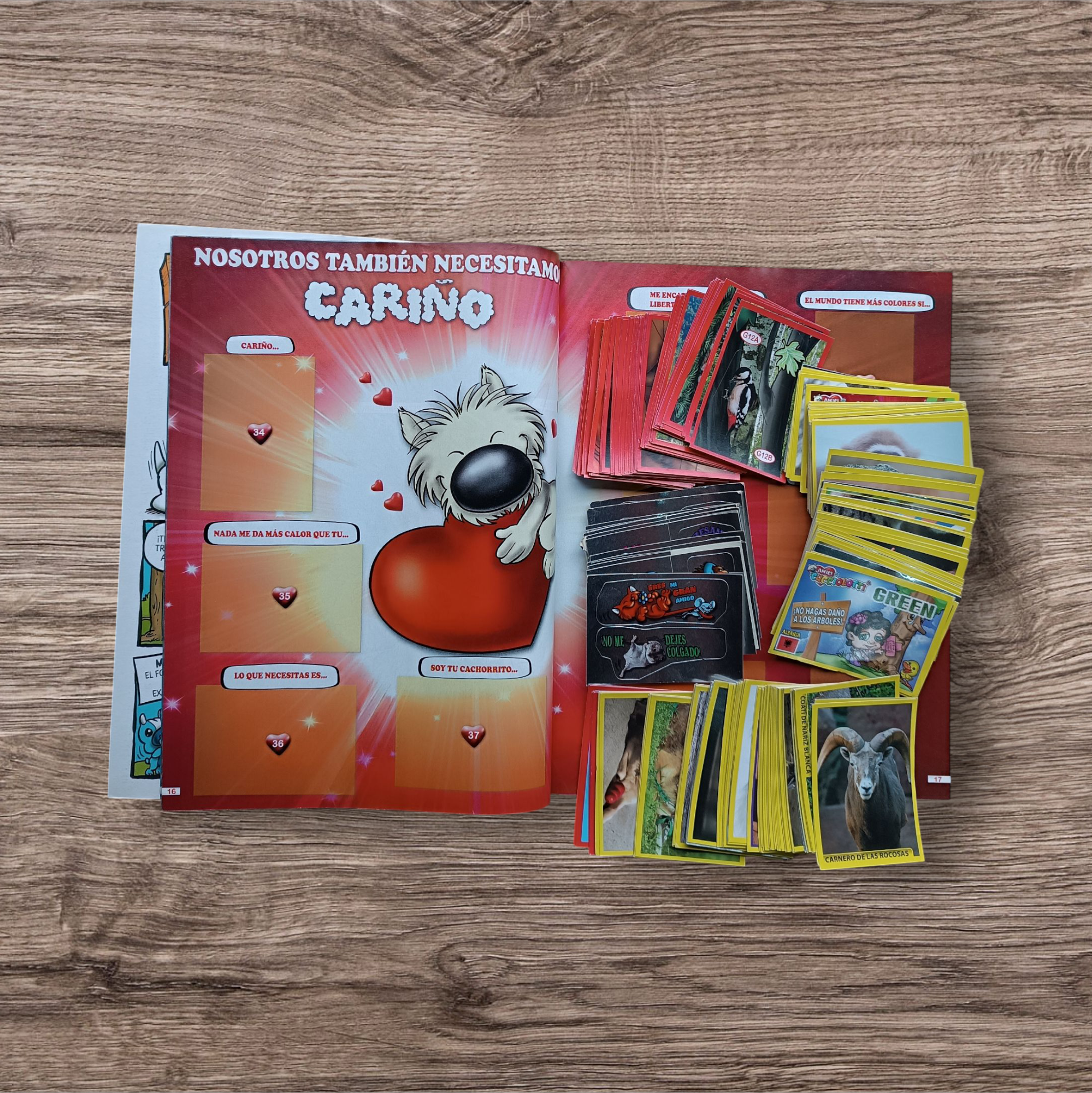 Álbum + 256 figuritas sin repetir Amici Cucciolotti