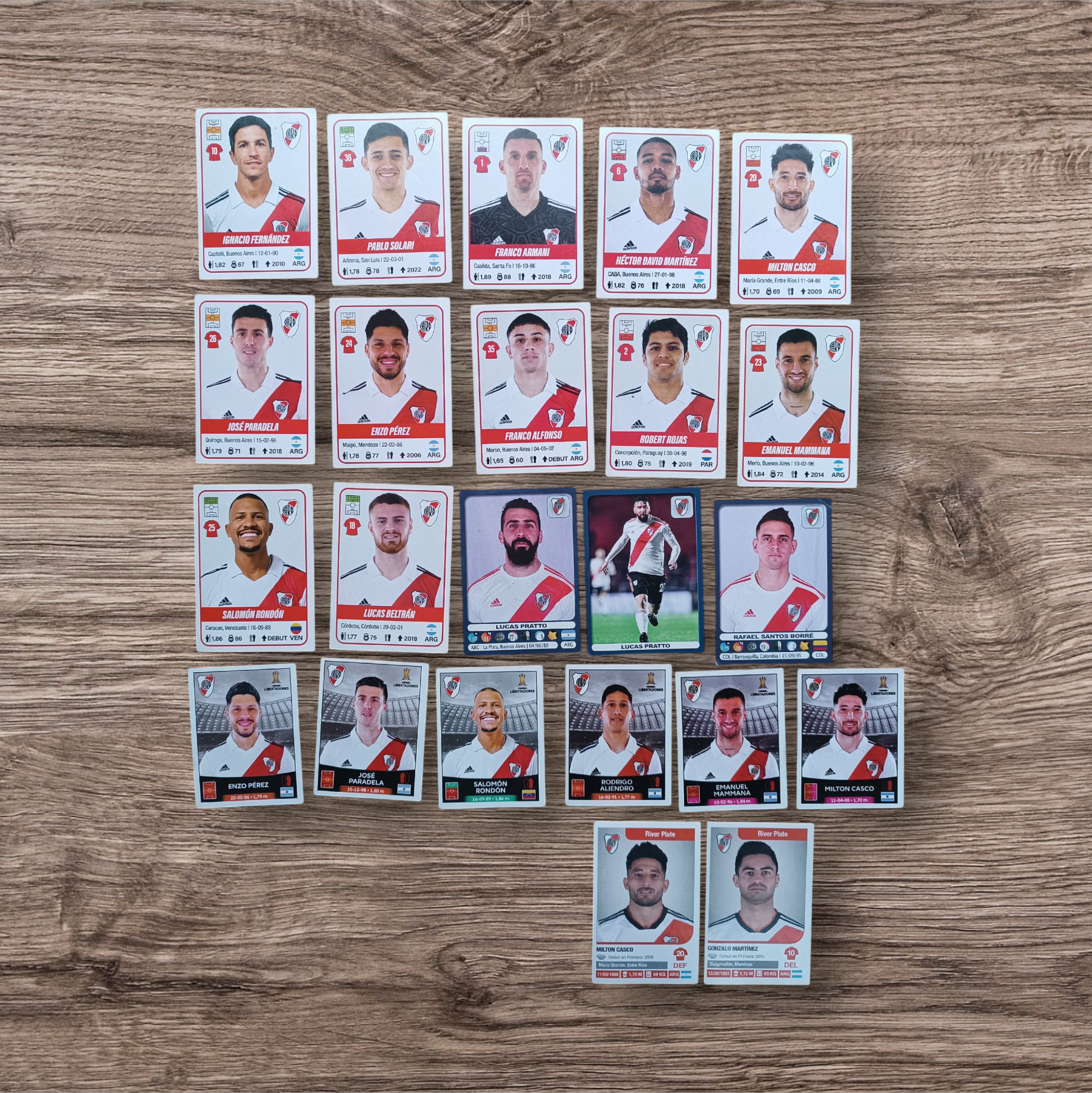 Lote 23 figuritas sin repetir River Plate