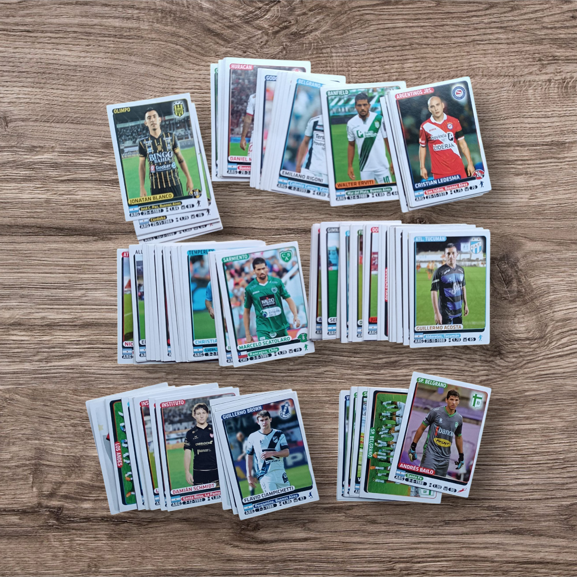 Lote 147 figuritas sin repetir Fútbol Argentino 2015