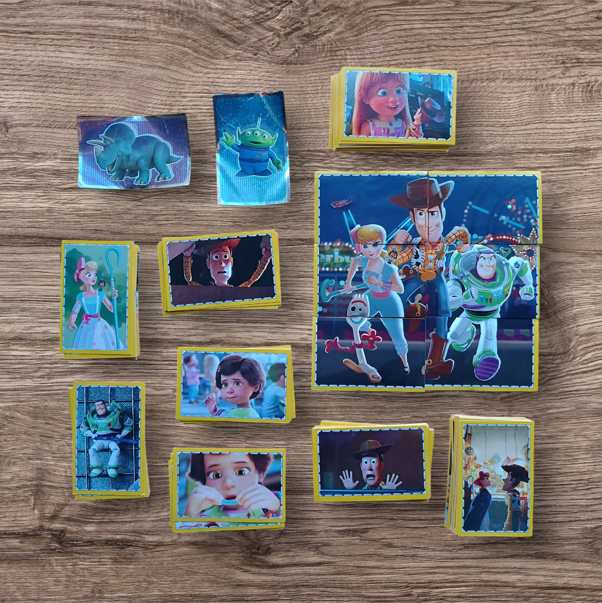 Lote 182 figuritas sin repetir Toy Story 4