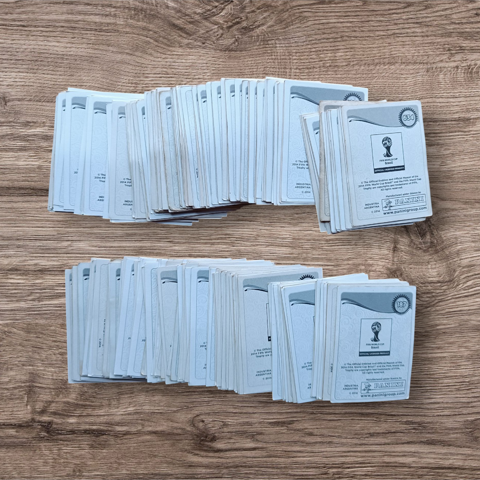 Lote 257 figuritas Mundial Brasil 2014