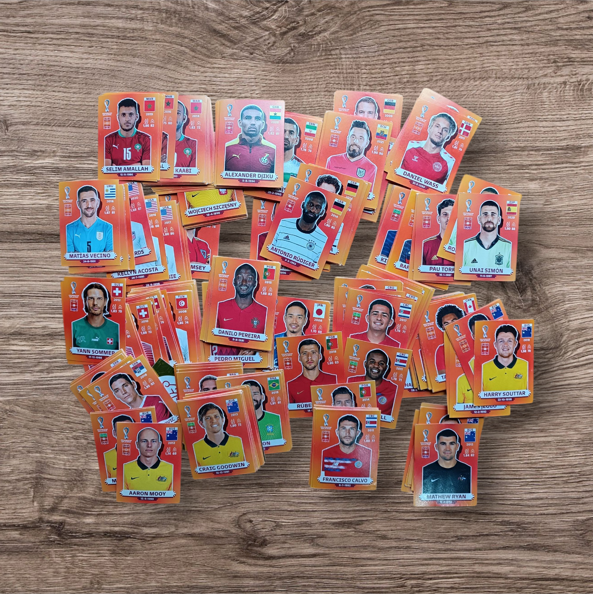 Lote 419 figuritas sin repetir Mundial Qatar 2022