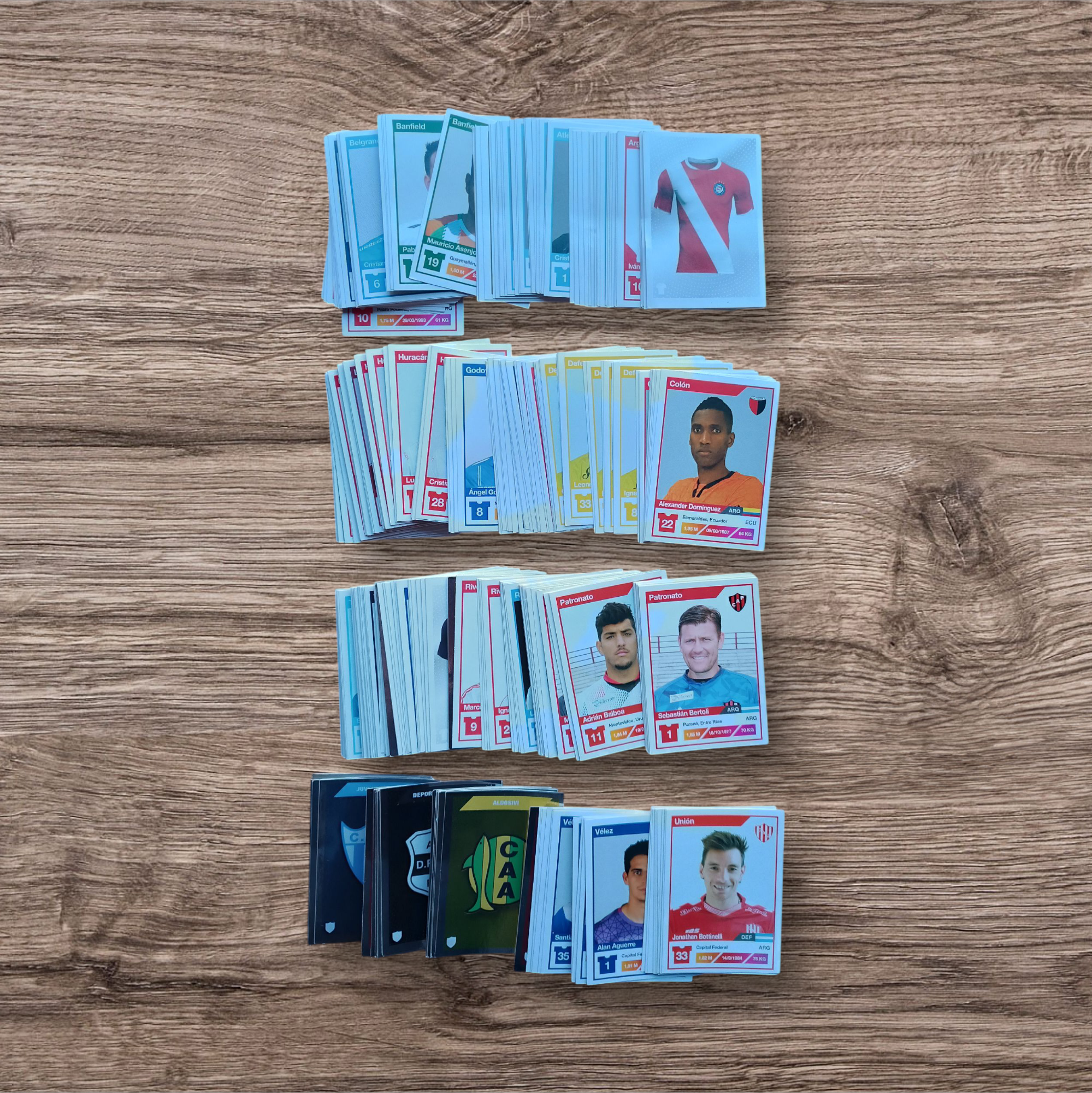 Lote 306 figuritas sin repetir Fútbol Argentino 2017/2018