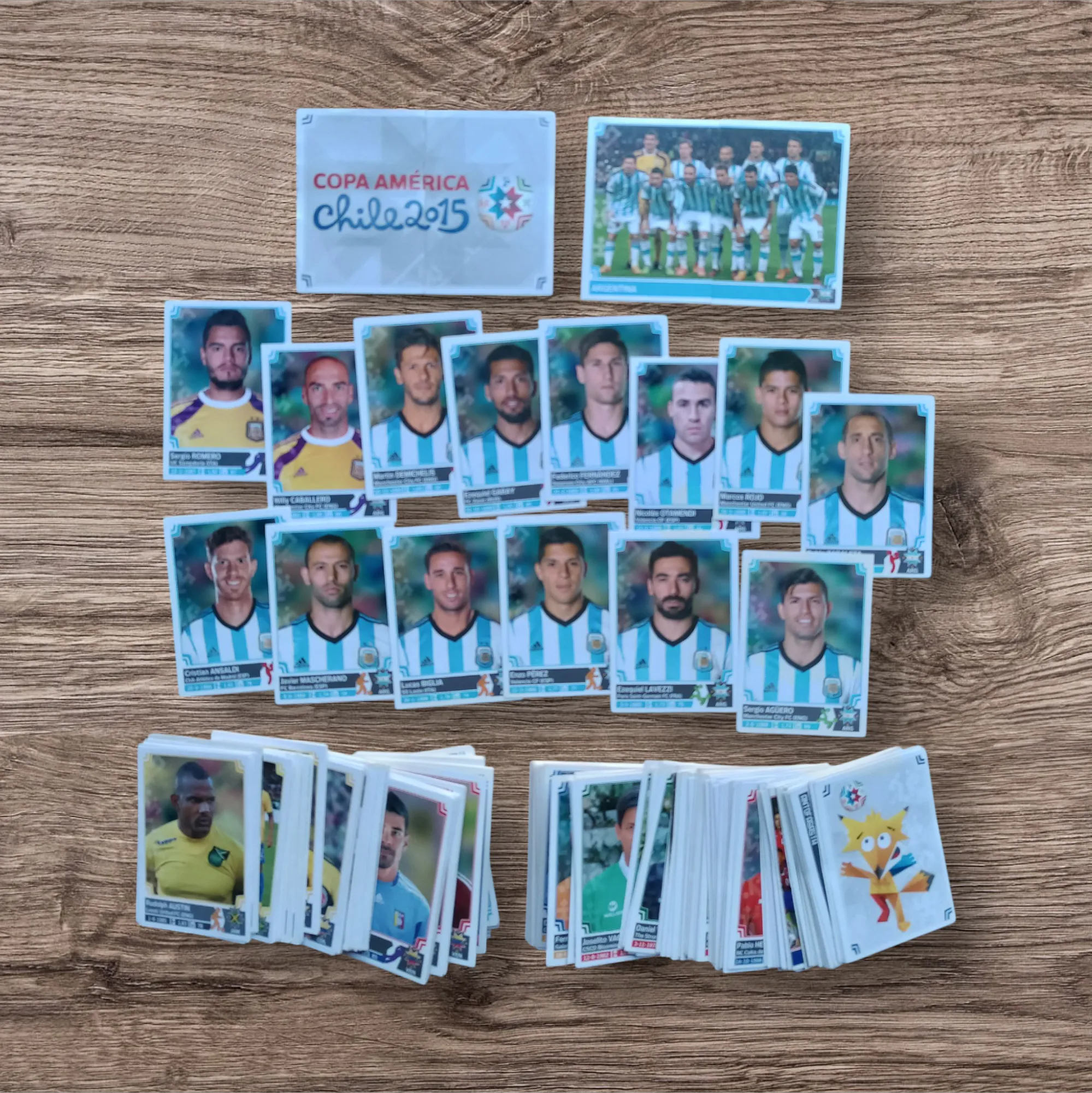 Lote 333 figuritas sin repetir Copa América Chile 2015