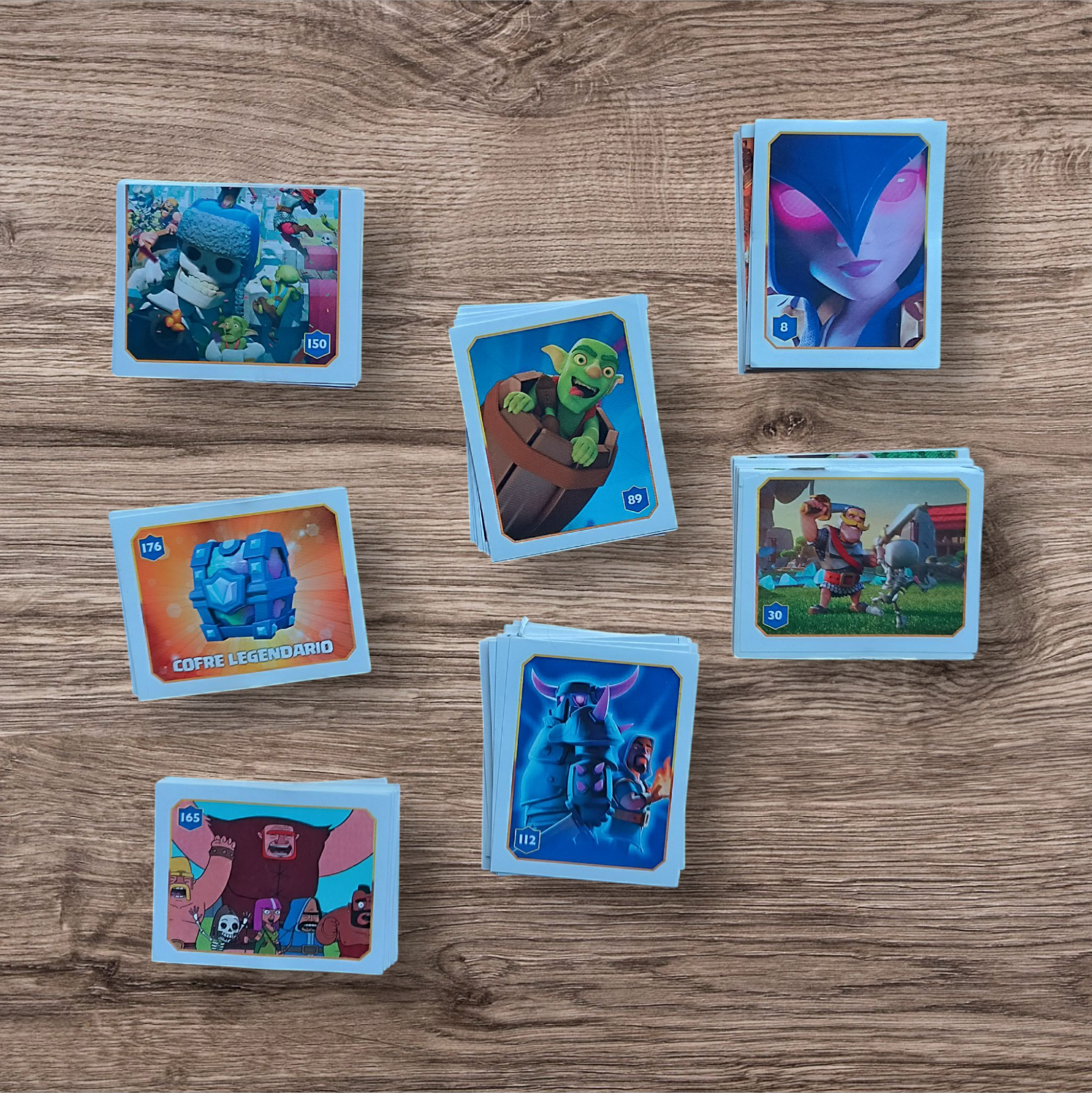 Lote 114 figuritas sin repetir Clash Royale