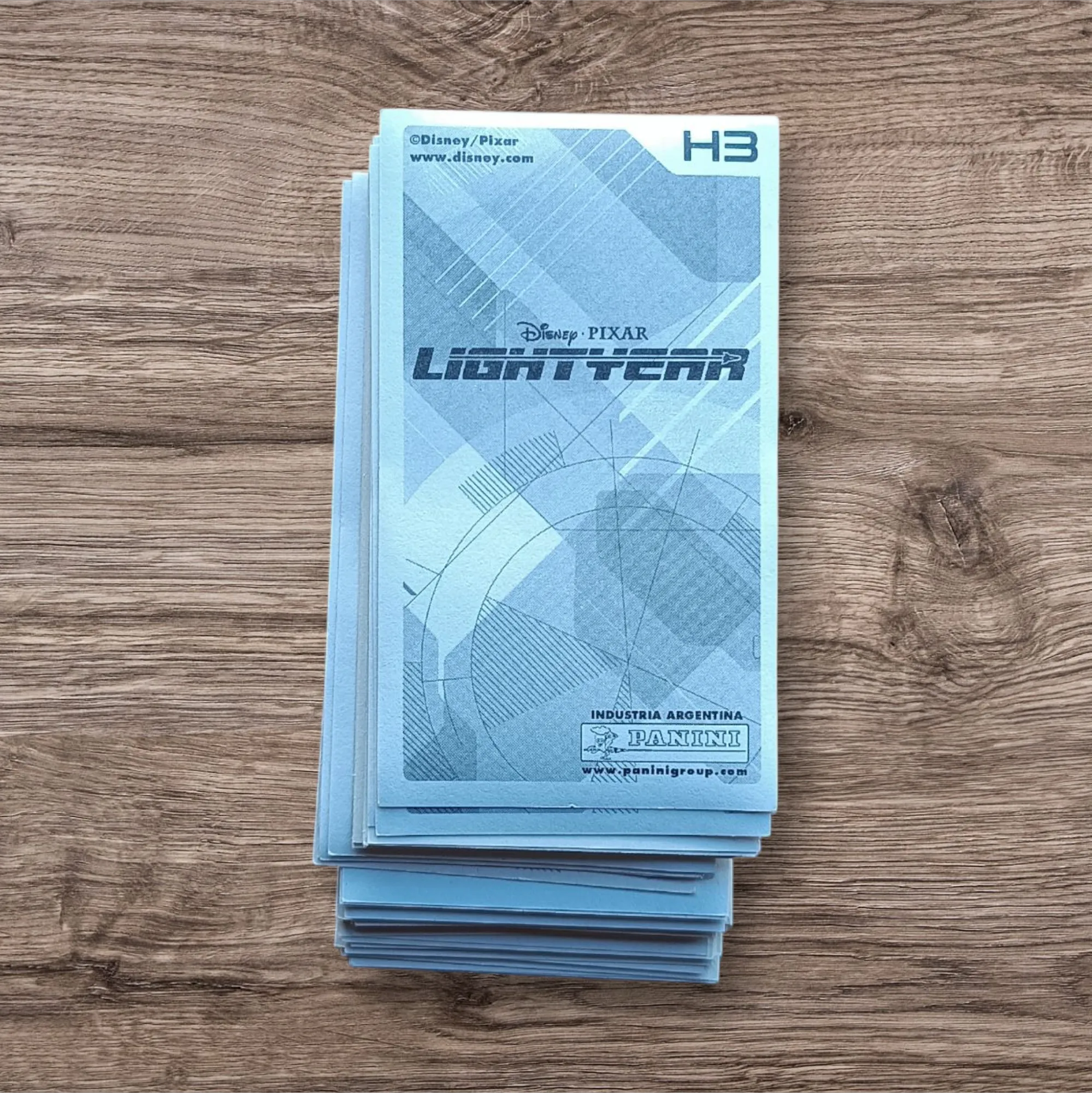 Lote 61 figuritas sin repetir Lightyear