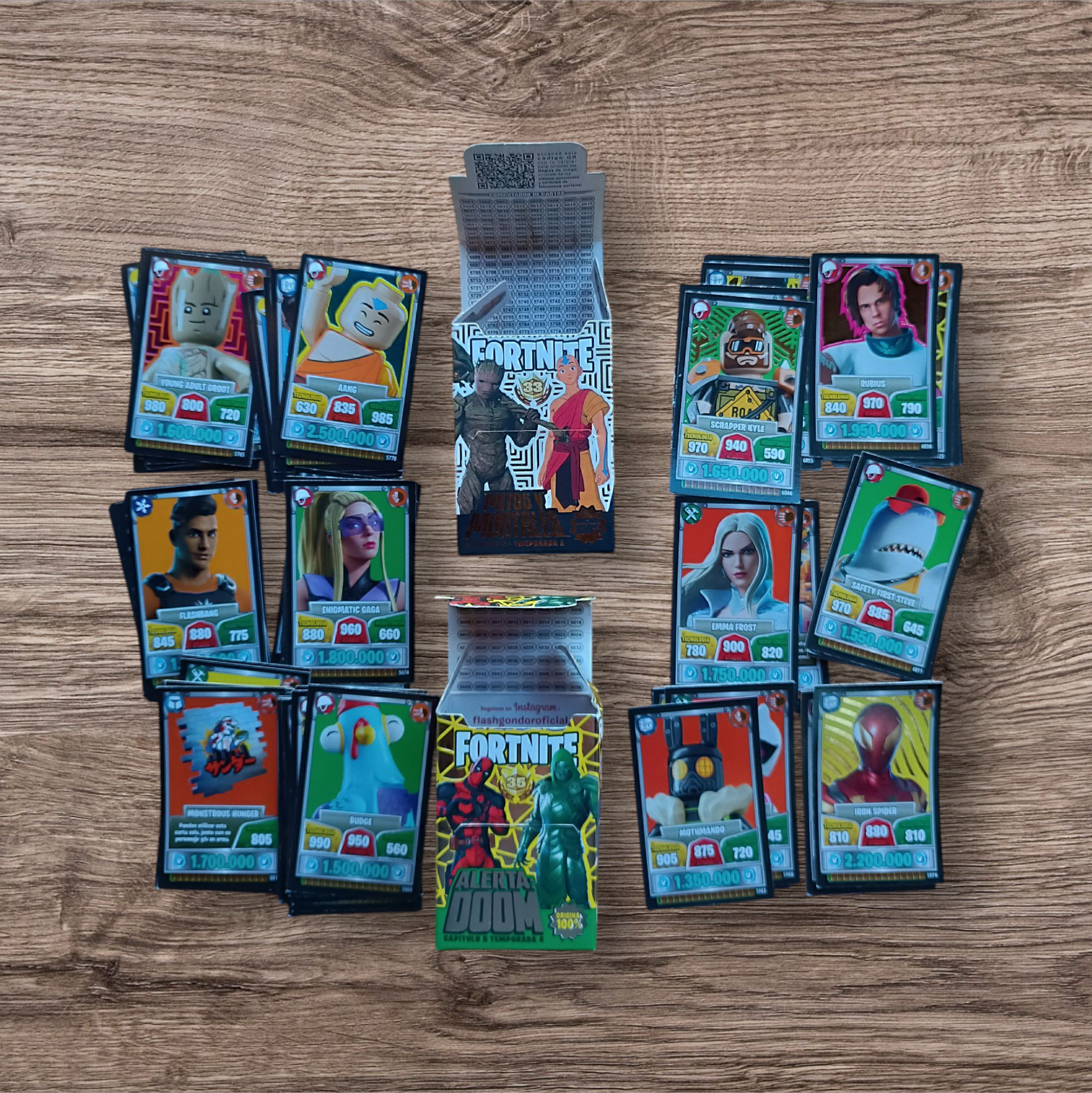 Lote 78 cartas Fortnite series 33 y 35