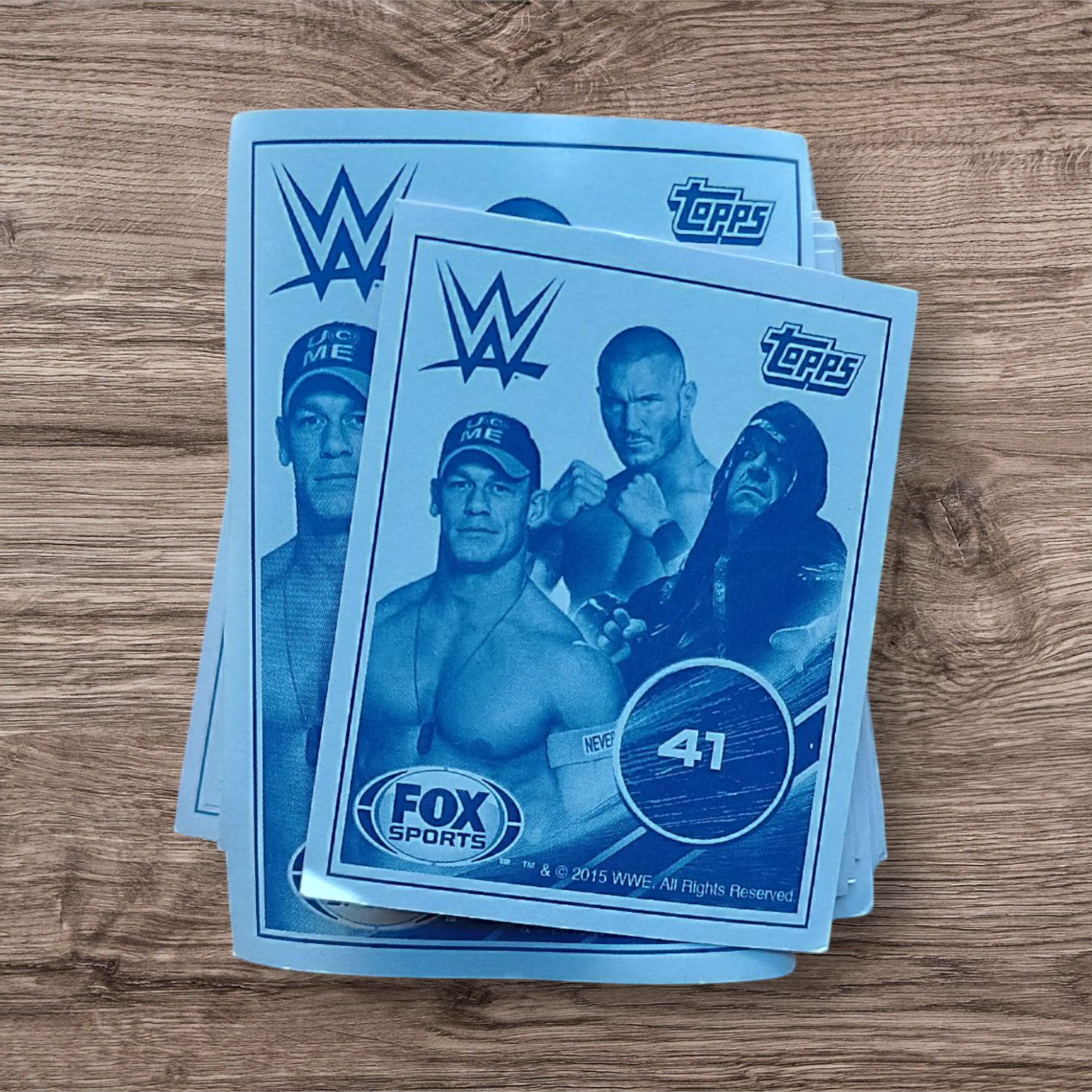 Lote 208 figuritas WWE