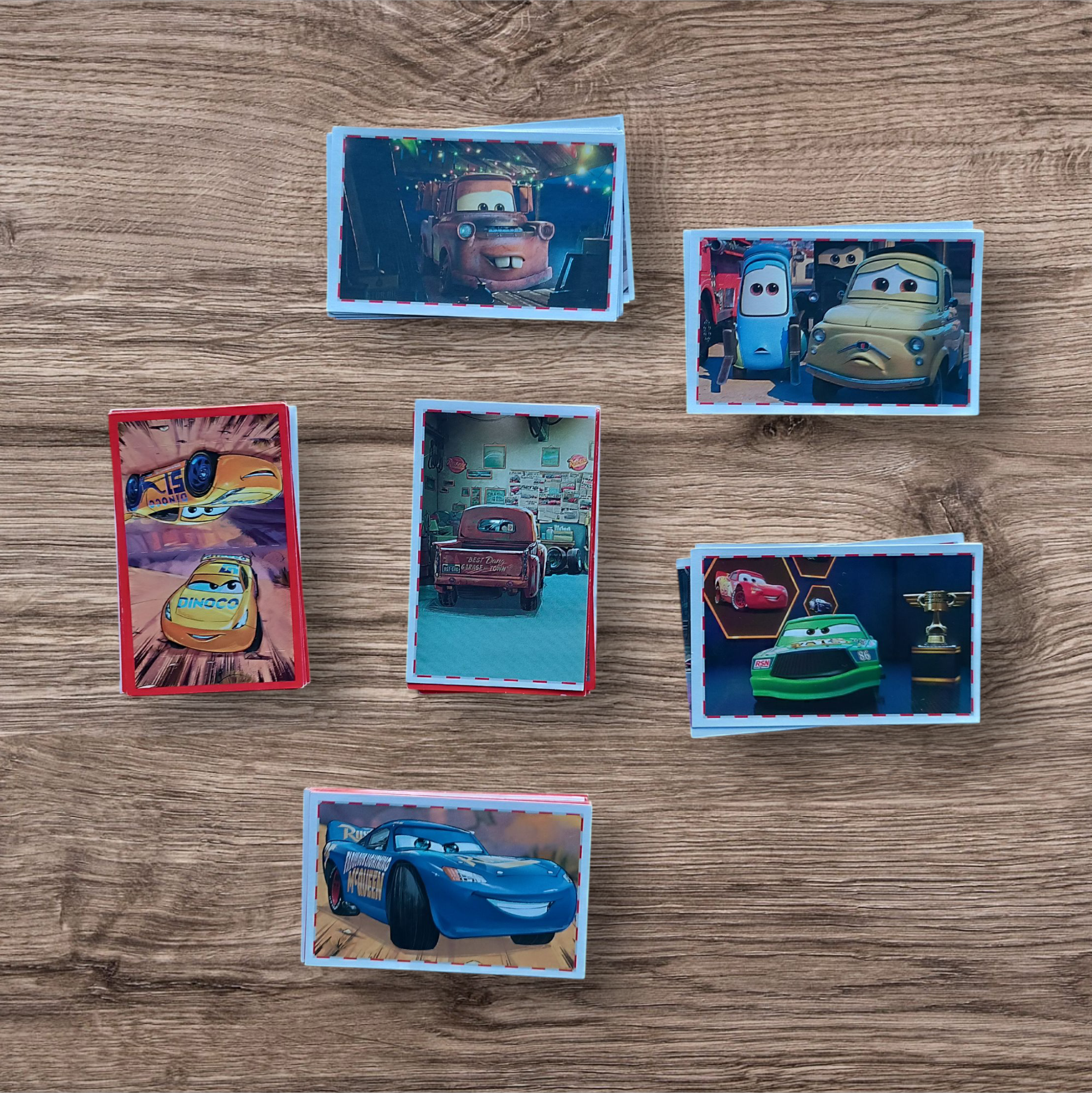 Lote 37 figuritas sin repetir Cars 3