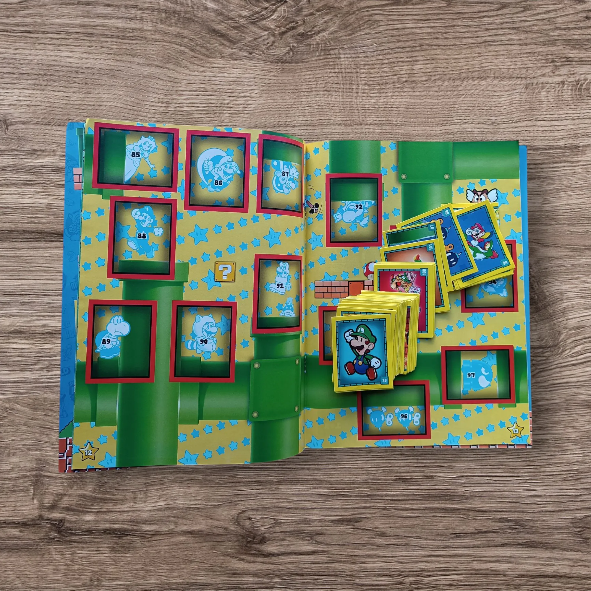 Álbum + 99 figuritas sin repetir Mario Bros