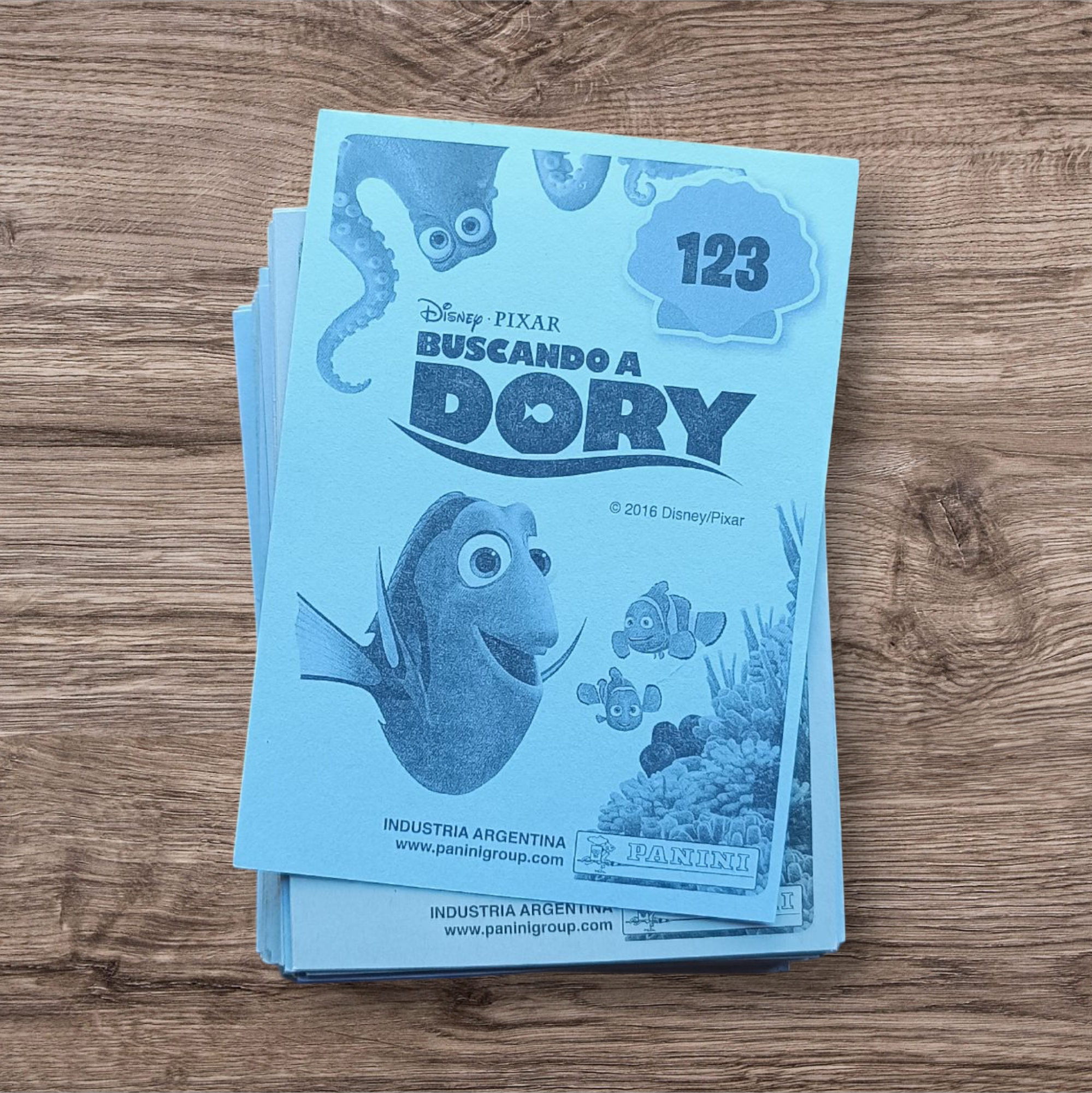 Lote 148 figuritas Buscando a Dory