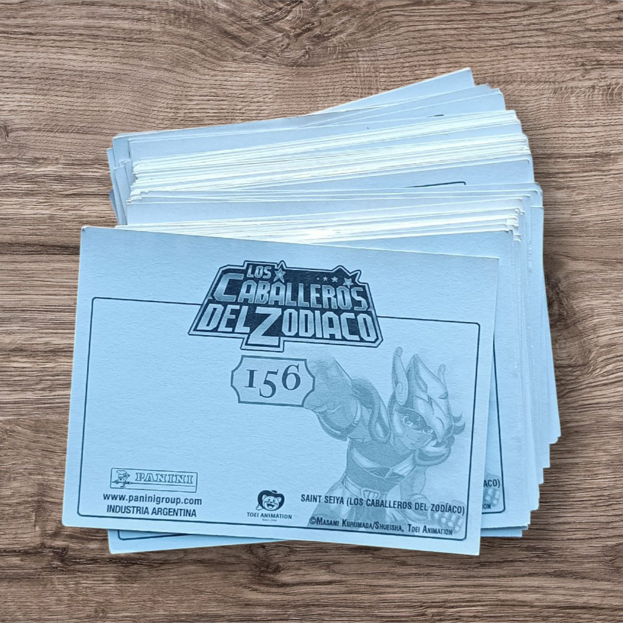 Lote 140 figuritas sin repetir Caballeros del Zodiaco