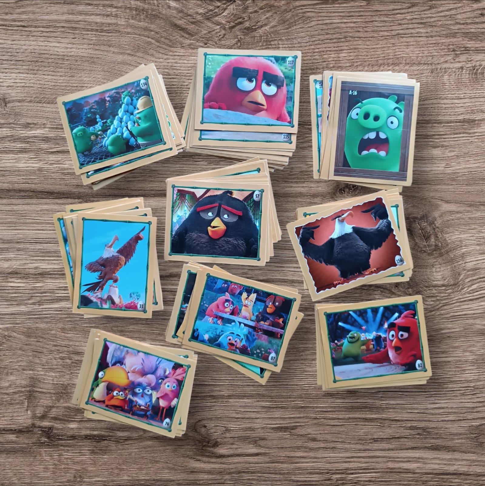 Lote 103 figuritas sin repetir Angry Birds